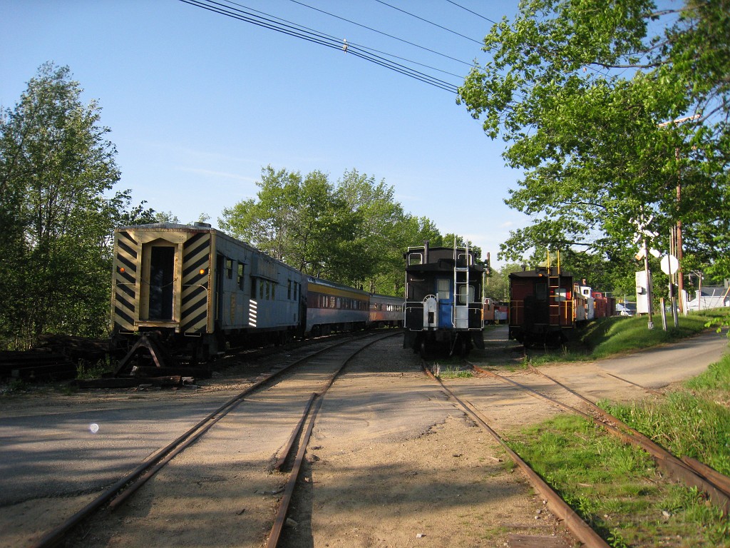 Tilton NH Trail 2010 044.jpg - The other "End of the Line" on the Winnipesauke River Trail is a rail road museum. Cabooses, cabooses, cabooses... guess it IS the end of the line.